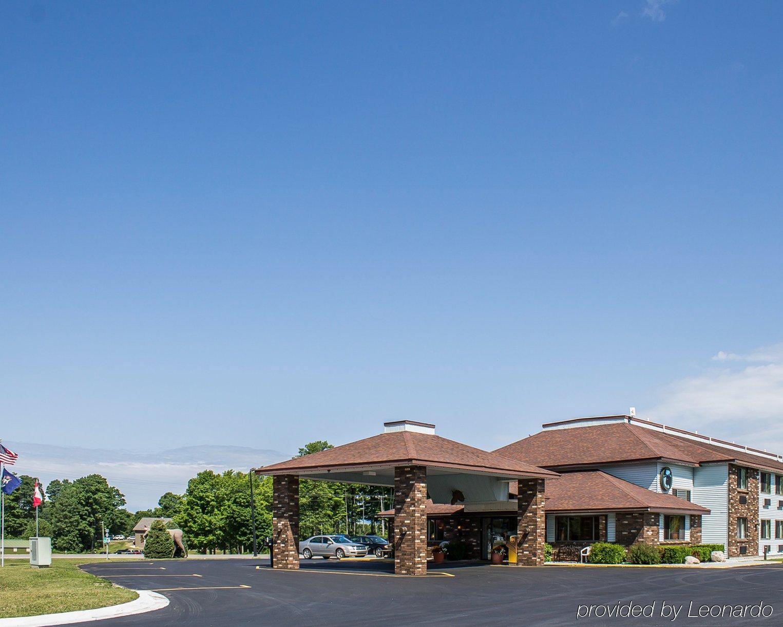 Quality Inn & Suites Newberry Exterior photo